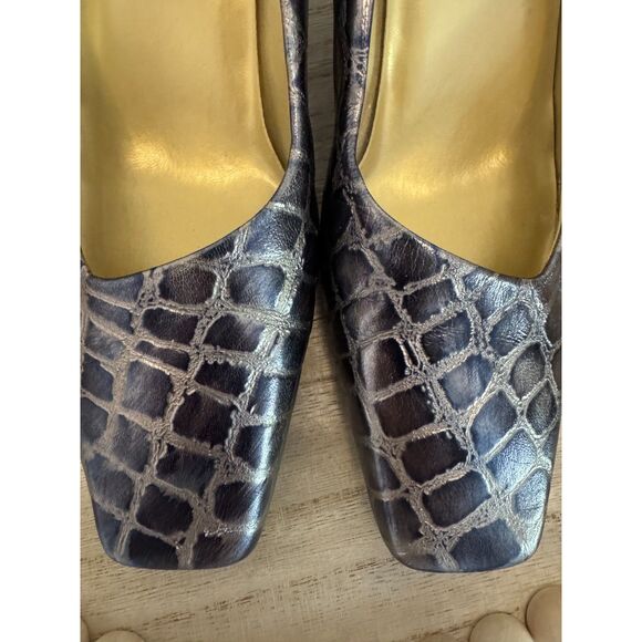 Bellini Embossed Pumps (Silver Croc Pattern) - Picture 5 of 11